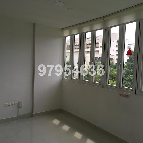 Icon@changi thumbnail photo